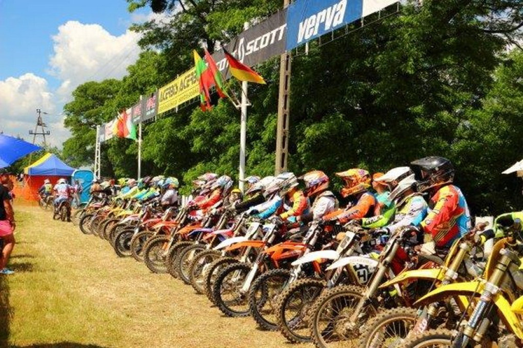 Zbiór wydarzeń motocrossowych