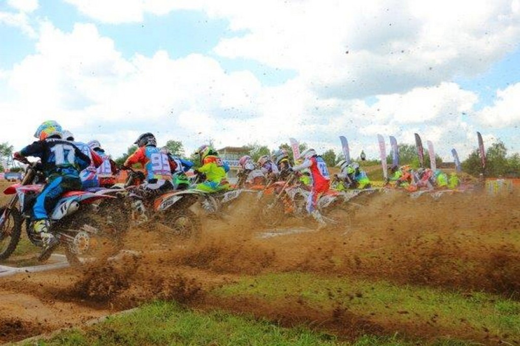 Zbiór wydarzeń motocrossowych