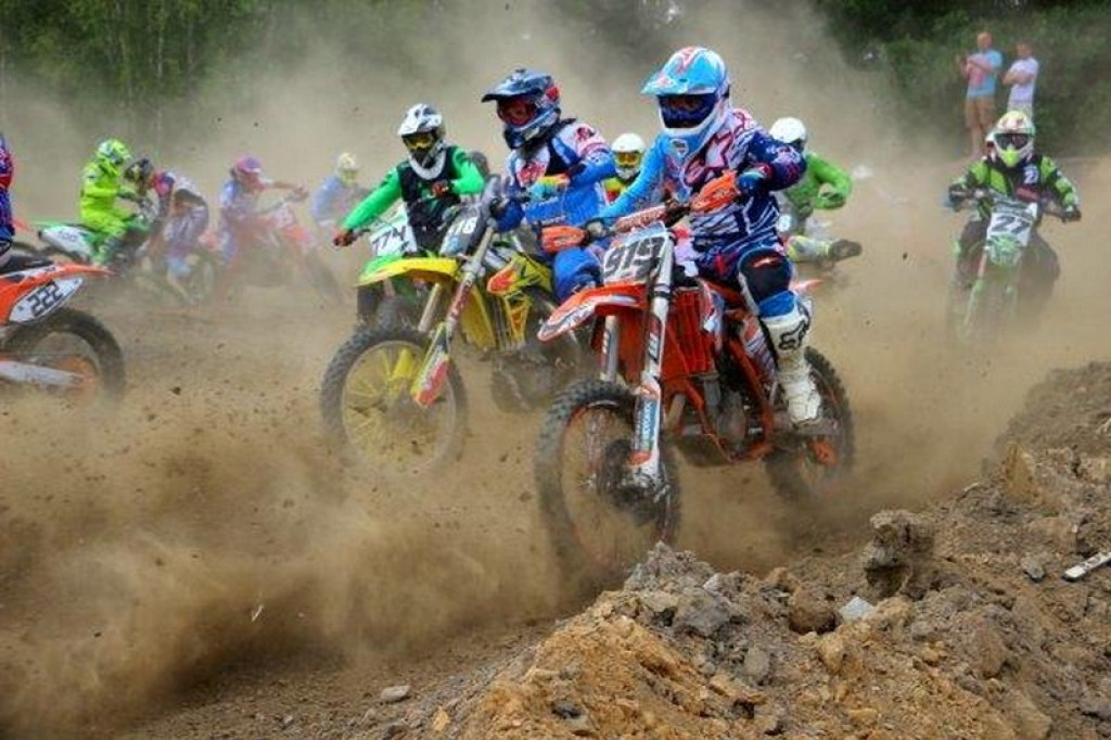 Zbiór wydarzeń motocrossowych