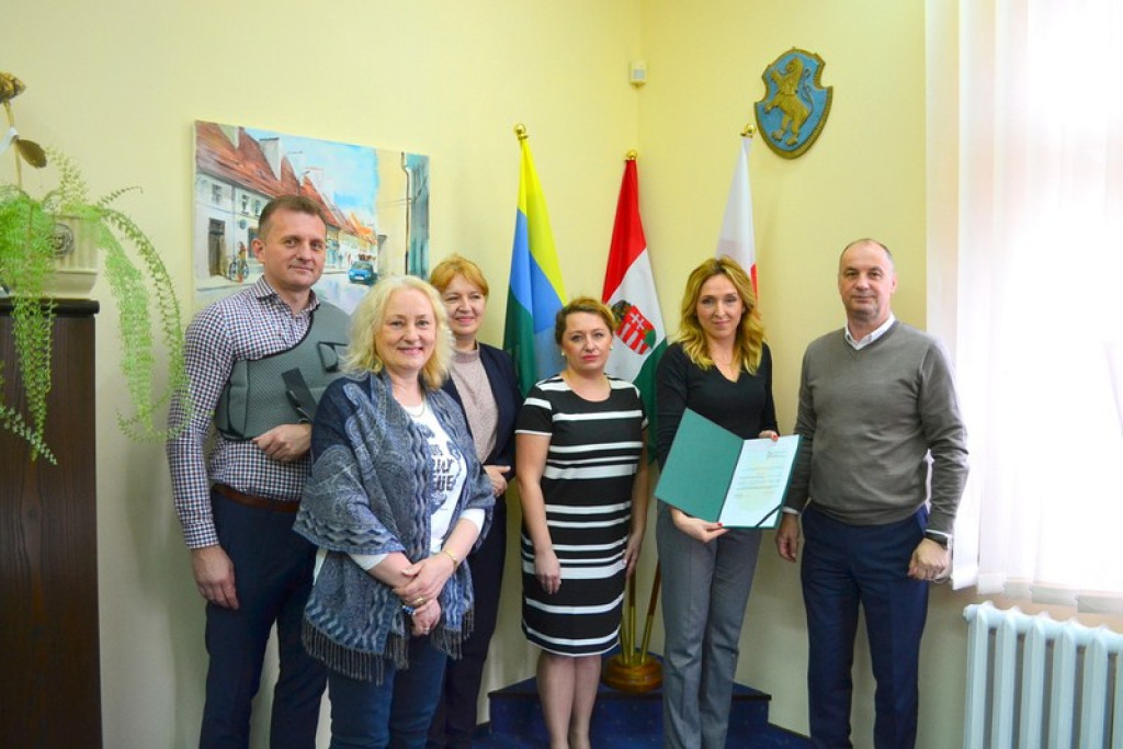 Jubileusze pracy zawodowej w Urzędzie Miejskim w Lewinie Brzeskim