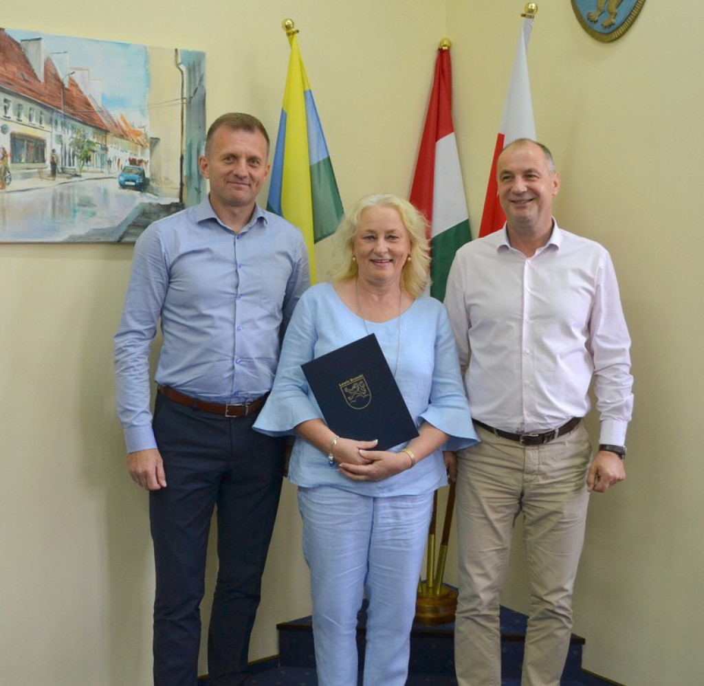 Jubileusze pracy zawodowej w Urzędzie Miejskim w Lewinie Brzeskim