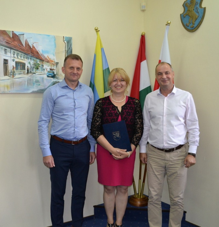 Jubileusze pracy zawodowej w Urzędzie Miejskim w Lewinie Brzeskim