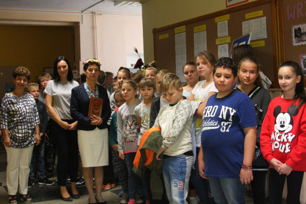 Ósemka czytała Wesele