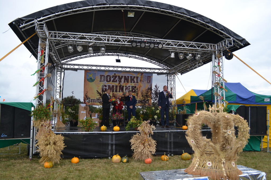 Święto plonów - dożynki gminne w Buszycach