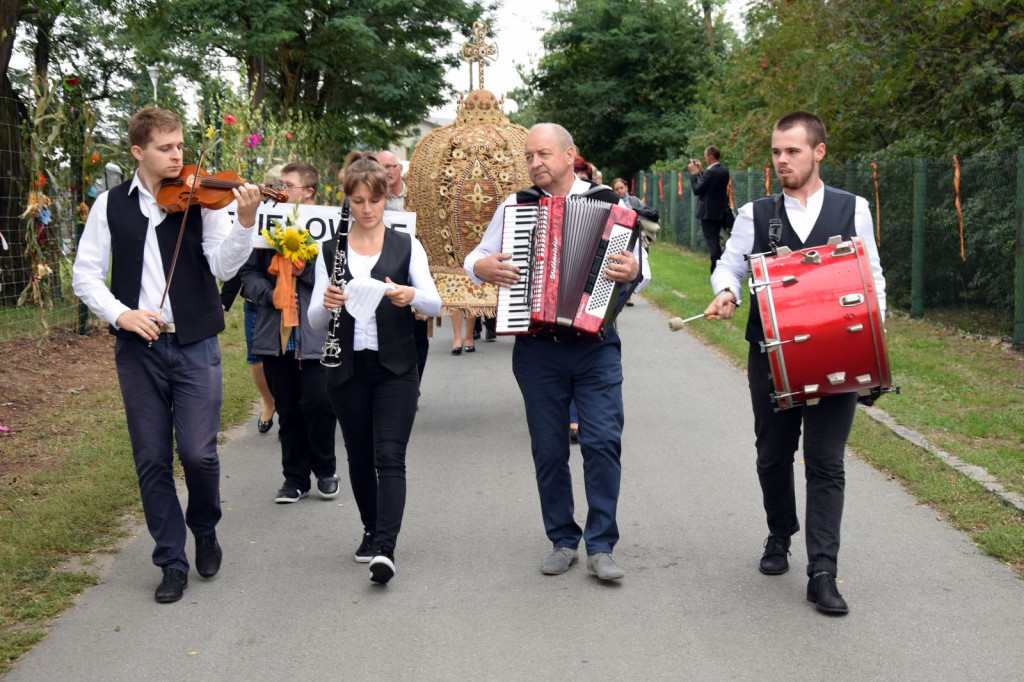 Gminno-Powiatowe Święto Plonów w Lubszy