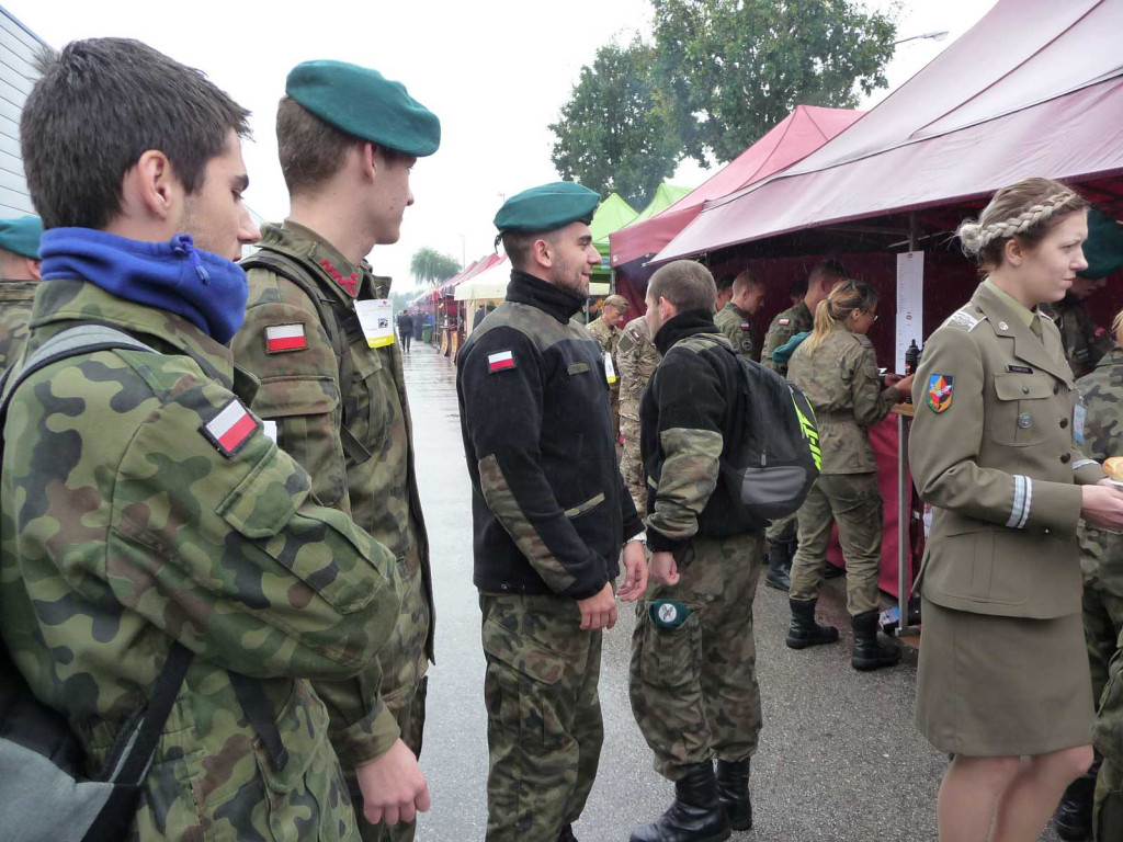 Zlot Klas Mundurowych na Międzynarodowych Targach Przemysłu Obronnego