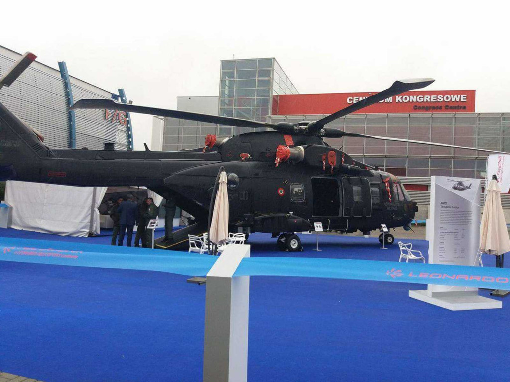 Zlot Klas Mundurowych na Międzynarodowych Targach Przemysłu Obronnego