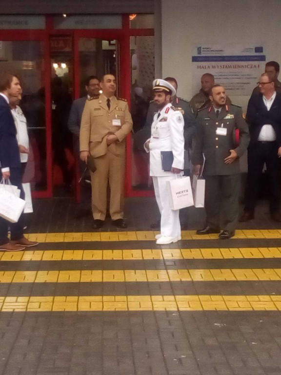 Zlot Klas Mundurowych na Międzynarodowych Targach Przemysłu Obronnego