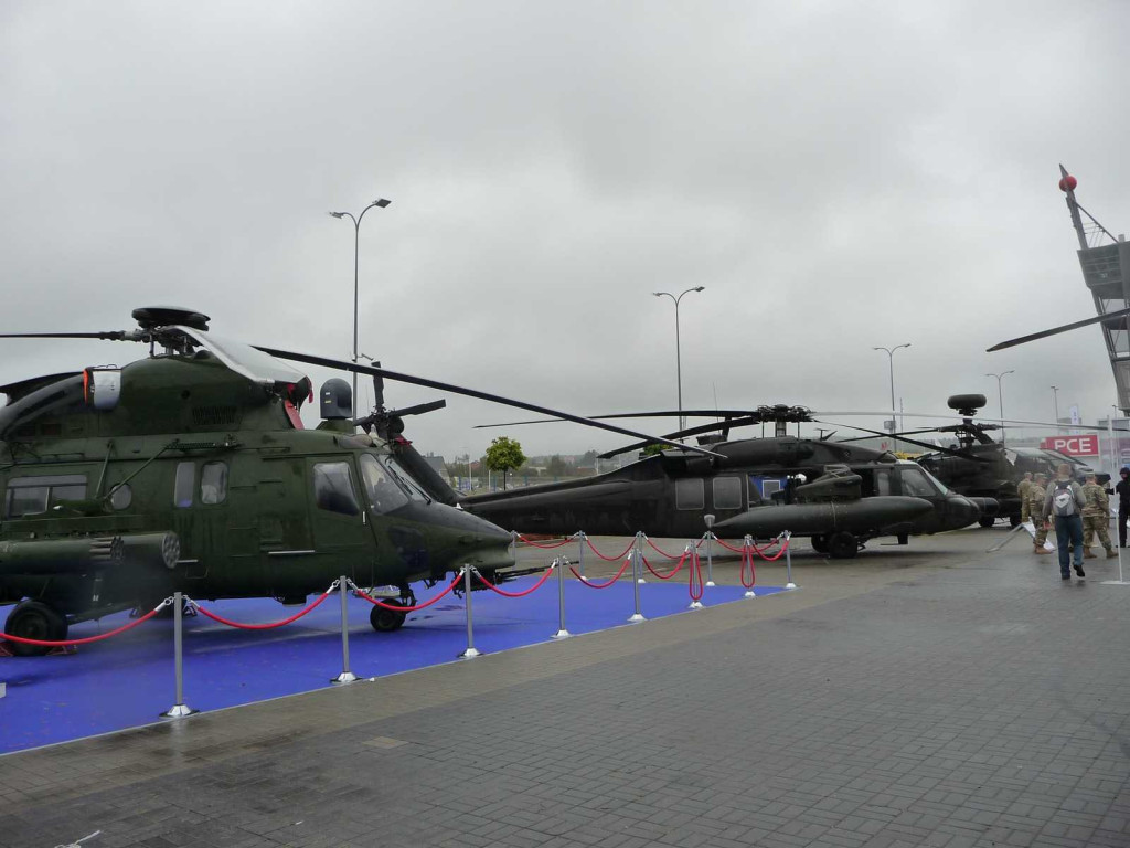 Zlot Klas Mundurowych na Międzynarodowych Targach Przemysłu Obronnego