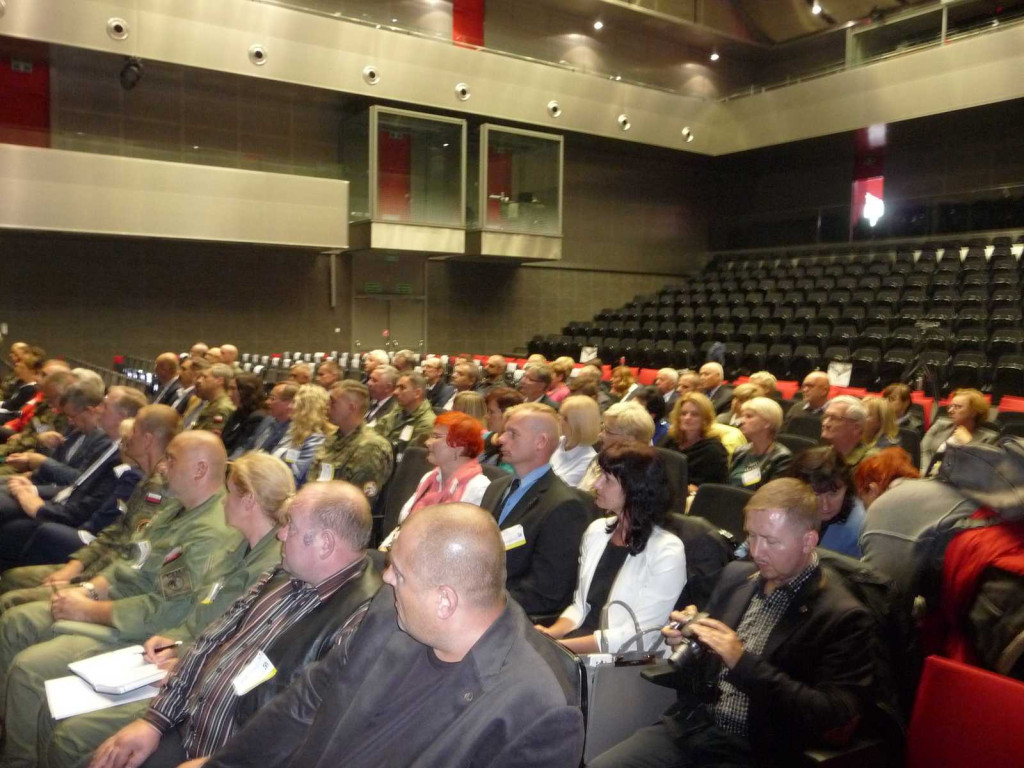 Zlot Klas Mundurowych na Międzynarodowych Targach Przemysłu Obronnego