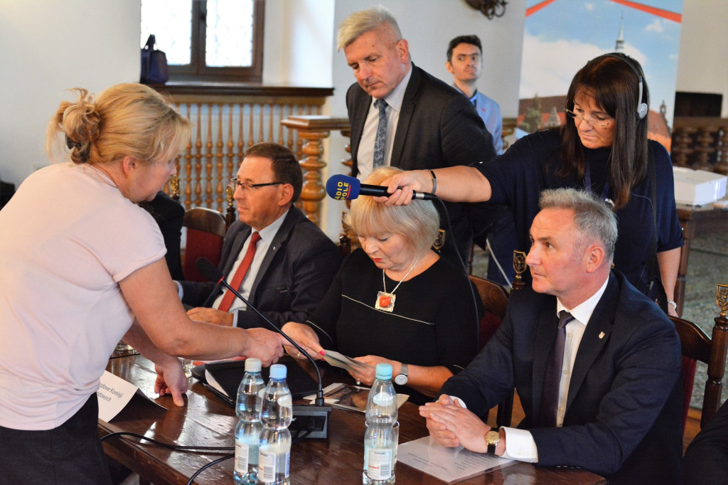 Romowie potrzebują edukacji, pracy i sprawiedliwej oceny. Burmistrz Wrębiak rozmawiał o problemach społeczności romskiej