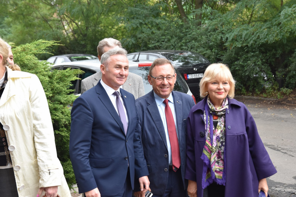 Romowie potrzebują edukacji, pracy i sprawiedliwej oceny. Burmistrz Wrębiak rozmawiał o problemach społeczności romskiej