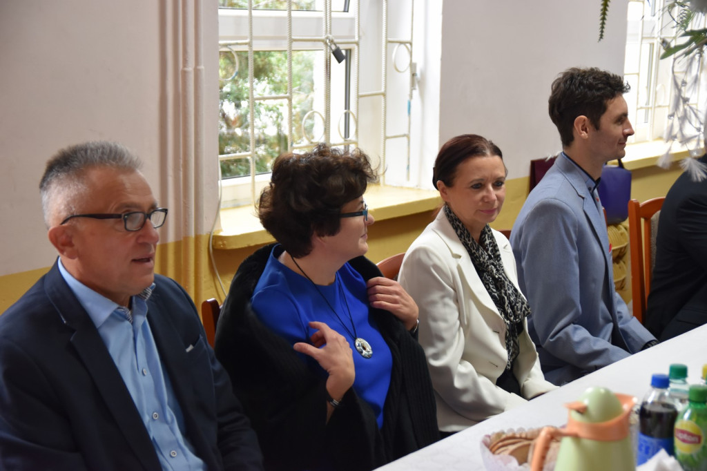 Romowie potrzebują edukacji, pracy i sprawiedliwej oceny. Burmistrz Wrębiak rozmawiał o problemach społeczności romskiej