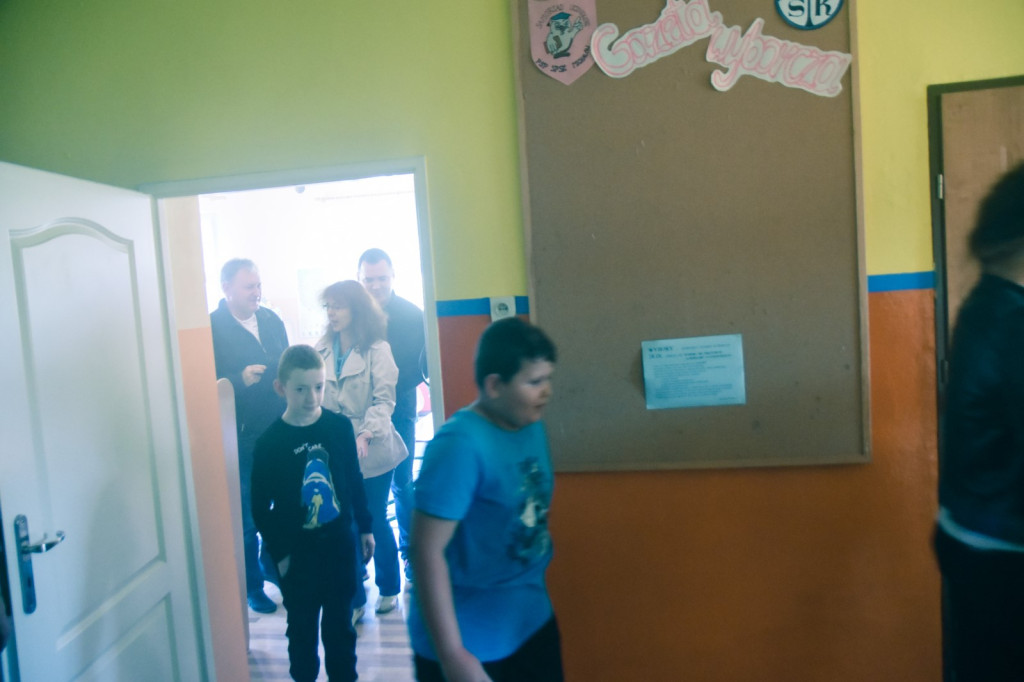 Pożar szkoły w Michałowie i czołowe zderzenie dwóch pojazdów [zdjęcia]