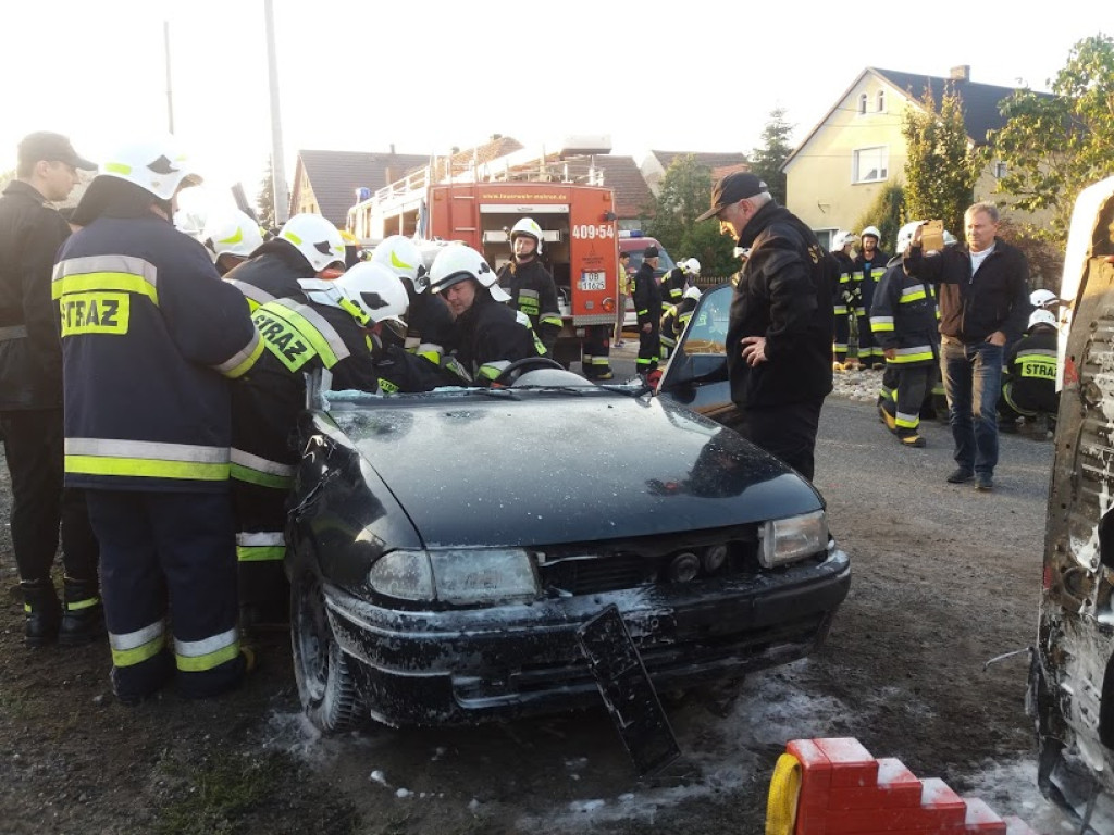 Pożar szkoły w Michałowie i czołowe zderzenie dwóch pojazdów [zdjęcia]