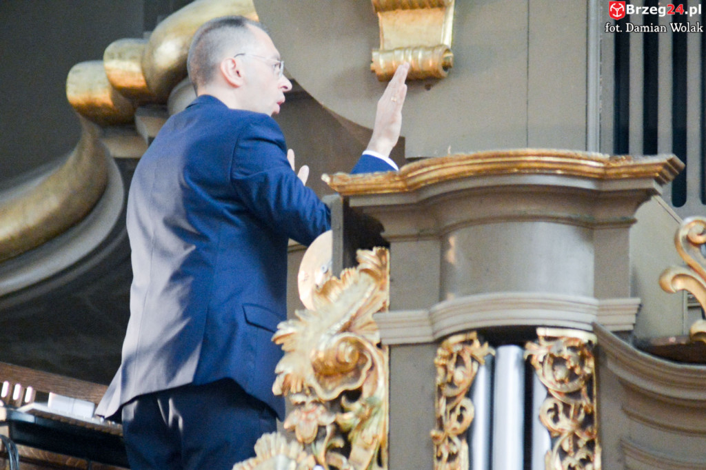 Inauguracja i poświęcenie organów w kościele św. Michała Archanioła w Grodkowie [fotorelacja]