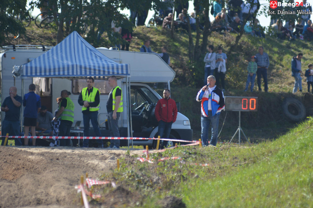 Motocross powrócił do Grodkowa. Ryk silników przyciągnął wielu kibiców [fotorelacja]