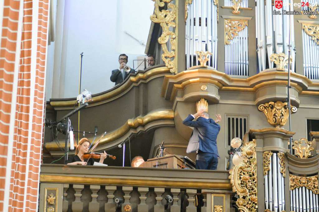 Inauguracja i poświęcenie organów w kościele św. Michała Archanioła w Grodkowie [fotorelacja]