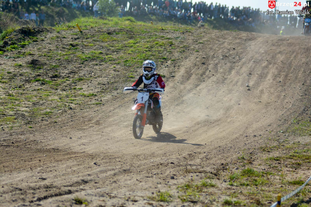 Motocross powrócił do Grodkowa. Ryk silników przyciągnął wielu kibiców [fotorelacja]