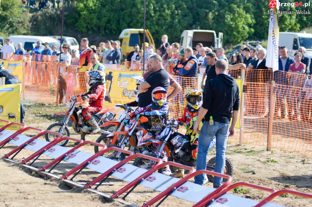 Motocross powrócił do Grodkowa. Ryk silników przyciągnął wielu kibiców [fotorelacja]