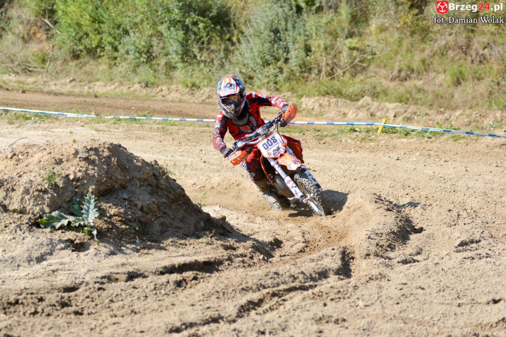 Motocross powrócił do Grodkowa. Ryk silników przyciągnął wielu kibiców [fotorelacja]