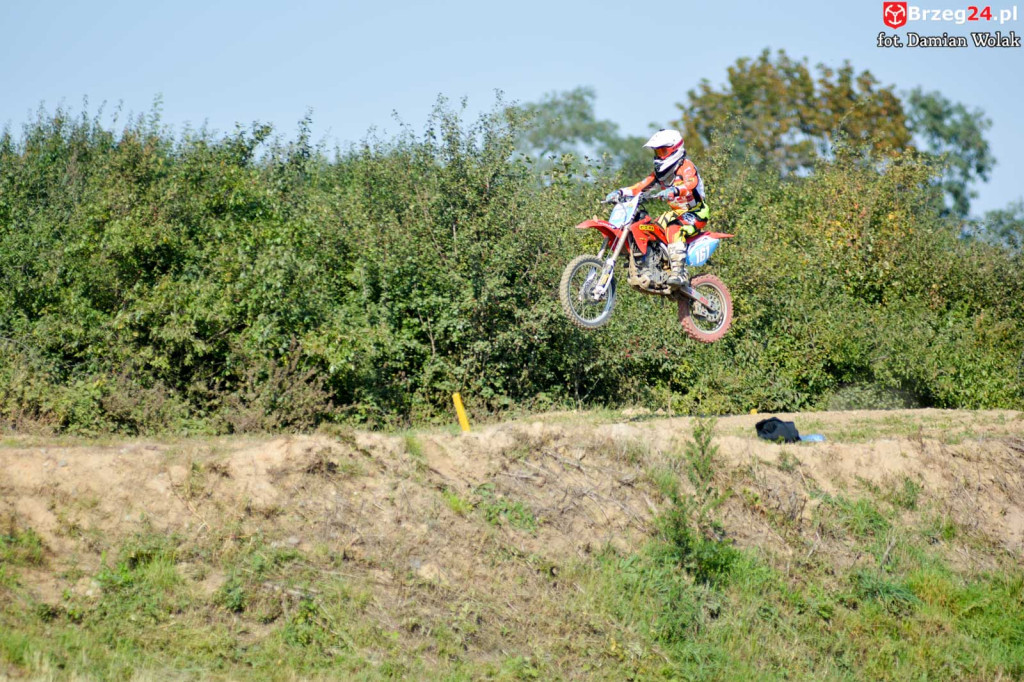 Motocross powrócił do Grodkowa. Ryk silników przyciągnął wielu kibiców [fotorelacja]