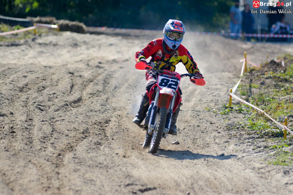 Motocross powrócił do Grodkowa. Ryk silników przyciągnął wielu kibiców [fotorelacja]