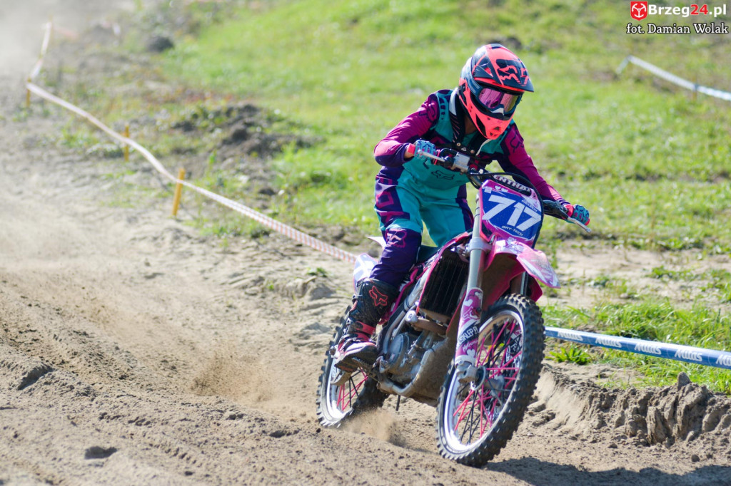 Motocross powrócił do Grodkowa. Ryk silników przyciągnął wielu kibiców [fotorelacja]