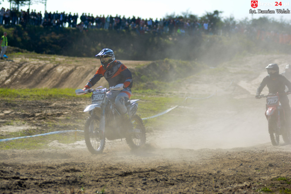 Motocross powrócił do Grodkowa. Ryk silników przyciągnął wielu kibiców [fotorelacja]