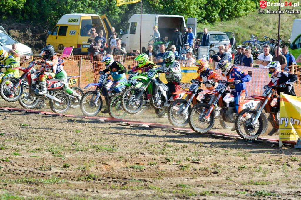 Motocross powrócił do Grodkowa. Ryk silników przyciągnął wielu kibiców [fotorelacja]