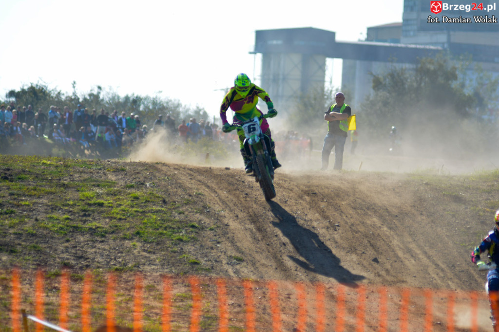 Motocross powrócił do Grodkowa. Ryk silników przyciągnął wielu kibiców [fotorelacja]