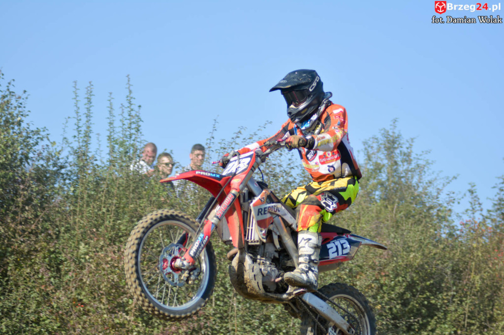 Motocross powrócił do Grodkowa. Ryk silników przyciągnął wielu kibiców [fotorelacja]