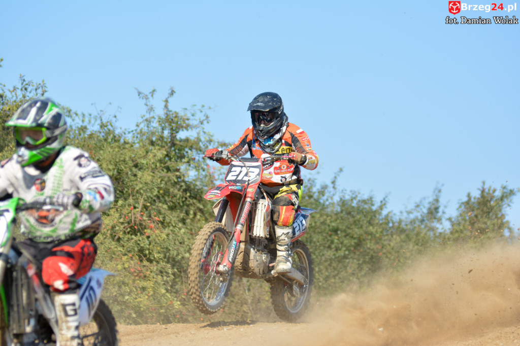 Motocross powrócił do Grodkowa. Ryk silników przyciągnął wielu kibiców [fotorelacja]