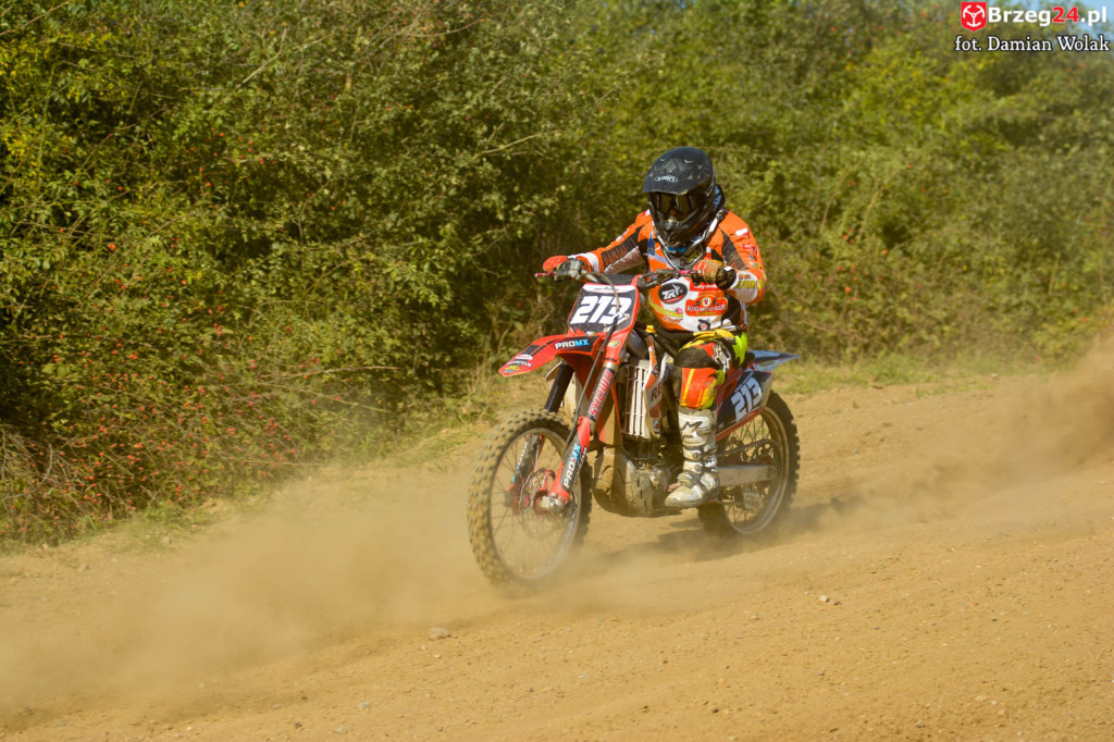 Motocross powrócił do Grodkowa. Ryk silników przyciągnął wielu kibiców [fotorelacja]