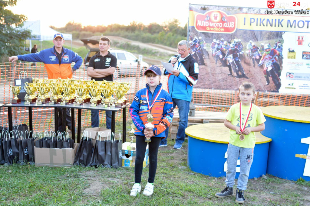 Motocross powrócił do Grodkowa. Ryk silników przyciągnął wielu kibiców [fotorelacja]