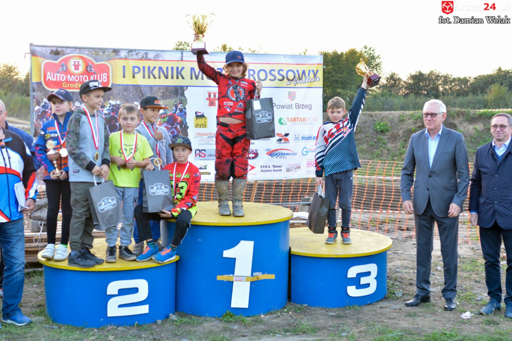 Motocross powrócił do Grodkowa. Ryk silników przyciągnął wielu kibiców [fotorelacja]