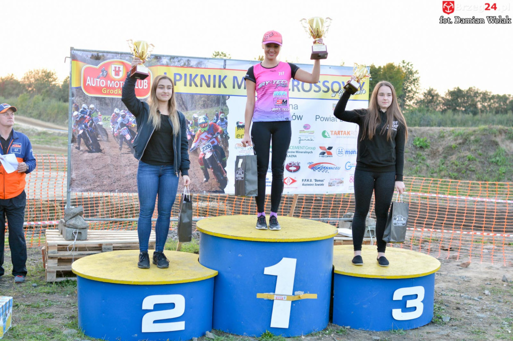Motocross powrócił do Grodkowa. Ryk silników przyciągnął wielu kibiców [fotorelacja]