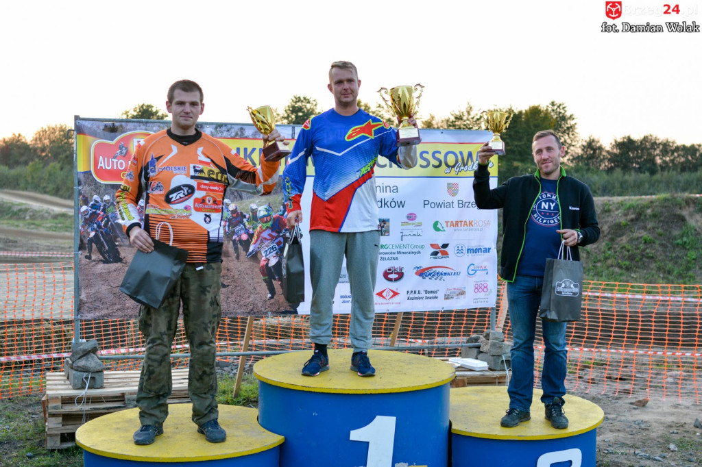 Motocross powrócił do Grodkowa. Ryk silników przyciągnął wielu kibiców [fotorelacja]