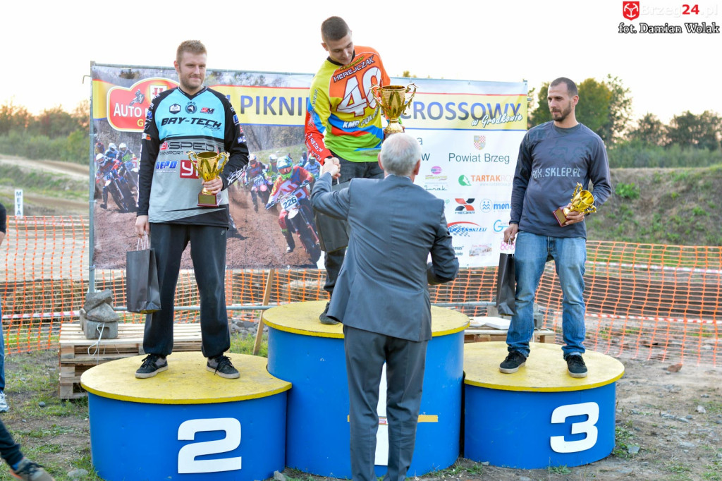 Motocross powrócił do Grodkowa. Ryk silników przyciągnął wielu kibiców [fotorelacja]