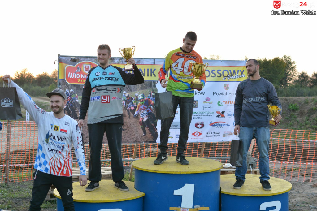 Motocross powrócił do Grodkowa. Ryk silników przyciągnął wielu kibiców [fotorelacja]