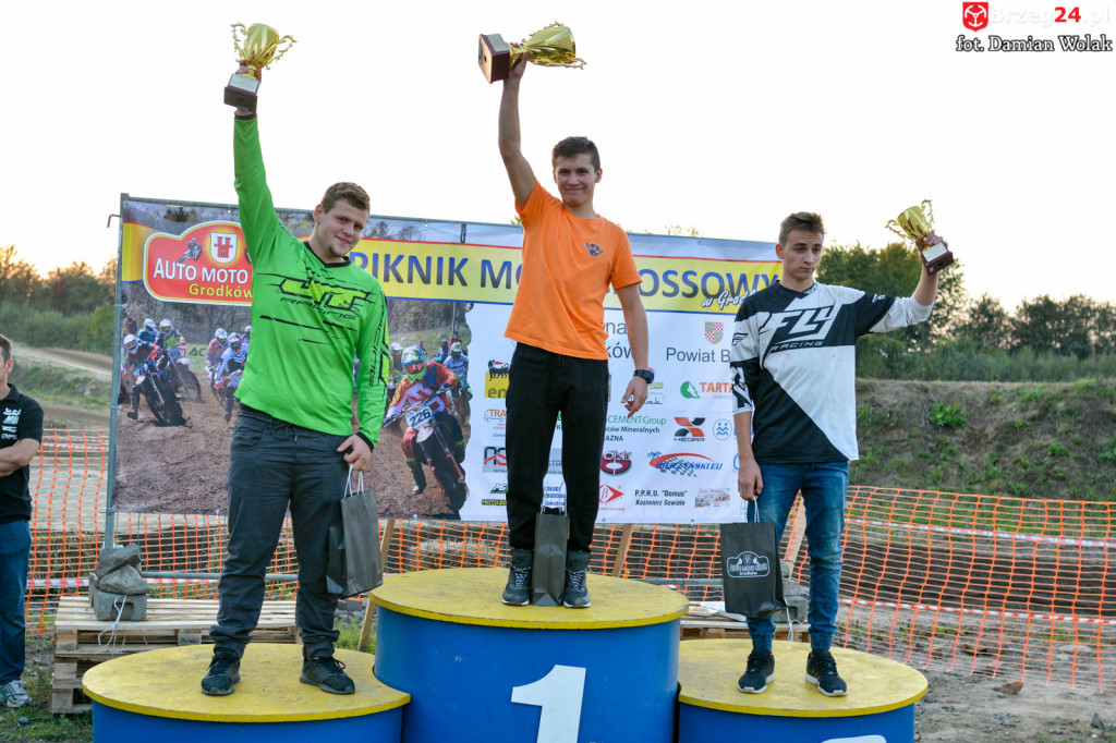 Motocross powrócił do Grodkowa. Ryk silników przyciągnął wielu kibiców [fotorelacja]