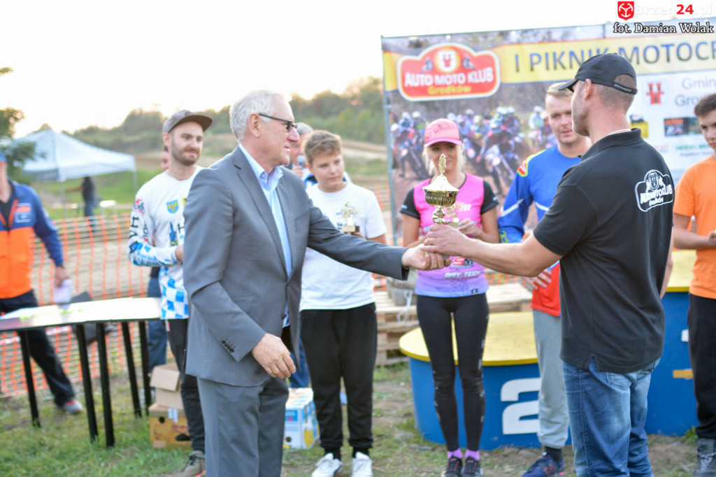 Motocross powrócił do Grodkowa. Ryk silników przyciągnął wielu kibiców [fotorelacja]