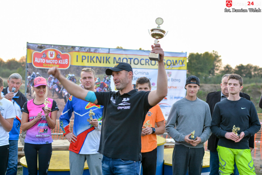 Motocross powrócił do Grodkowa. Ryk silników przyciągnął wielu kibiców [fotorelacja]