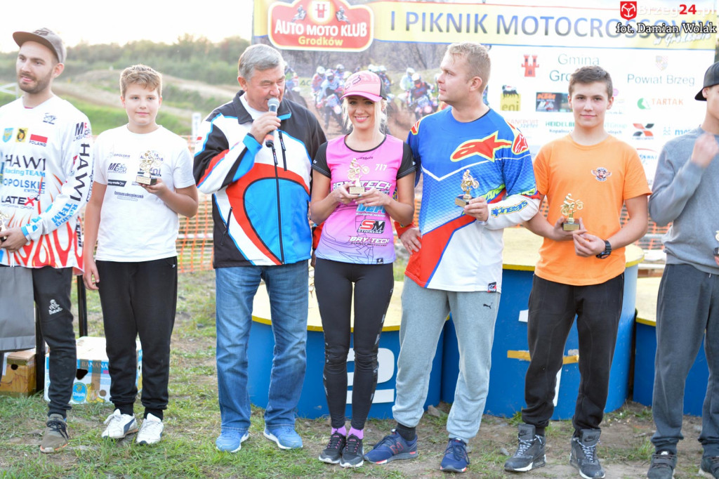 Motocross powrócił do Grodkowa. Ryk silników przyciągnął wielu kibiców [fotorelacja]