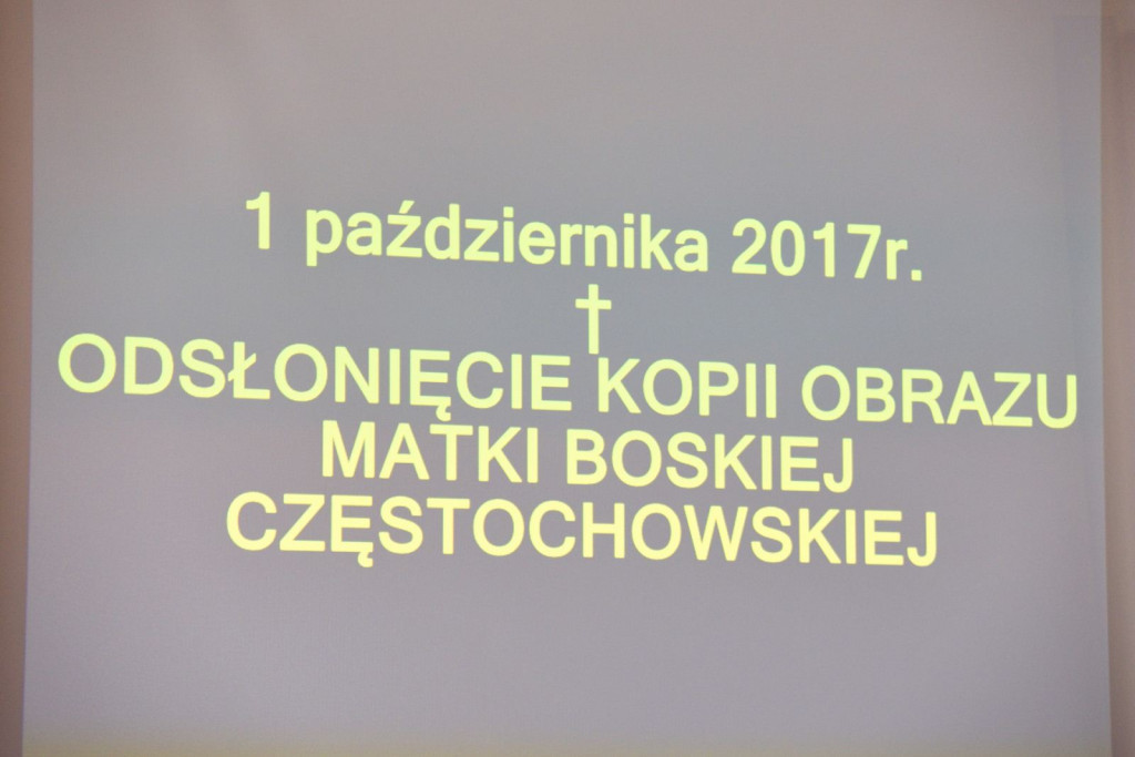 Uroczyste odsłonięcie ikony Matki Boskiej Częstochowskiej w Sanktuarium w Małujowicach