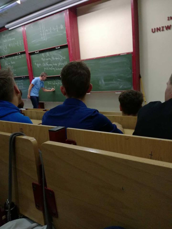 Uczniowie I LO w Brzegu w matematycznym biegu