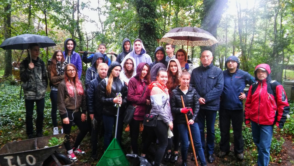 Uczniowie I LO w Brzegu pamiętają i dbają o historię