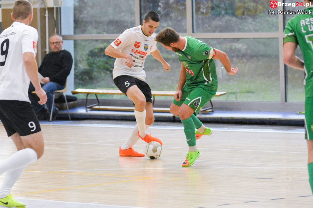 Gredar ponownie z wysoką wygraną. Brzeżanie liderem