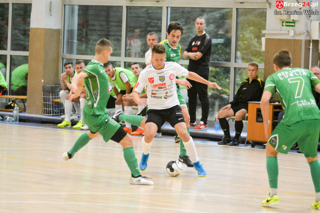 Gredar ponownie z wysoką wygraną. Brzeżanie liderem