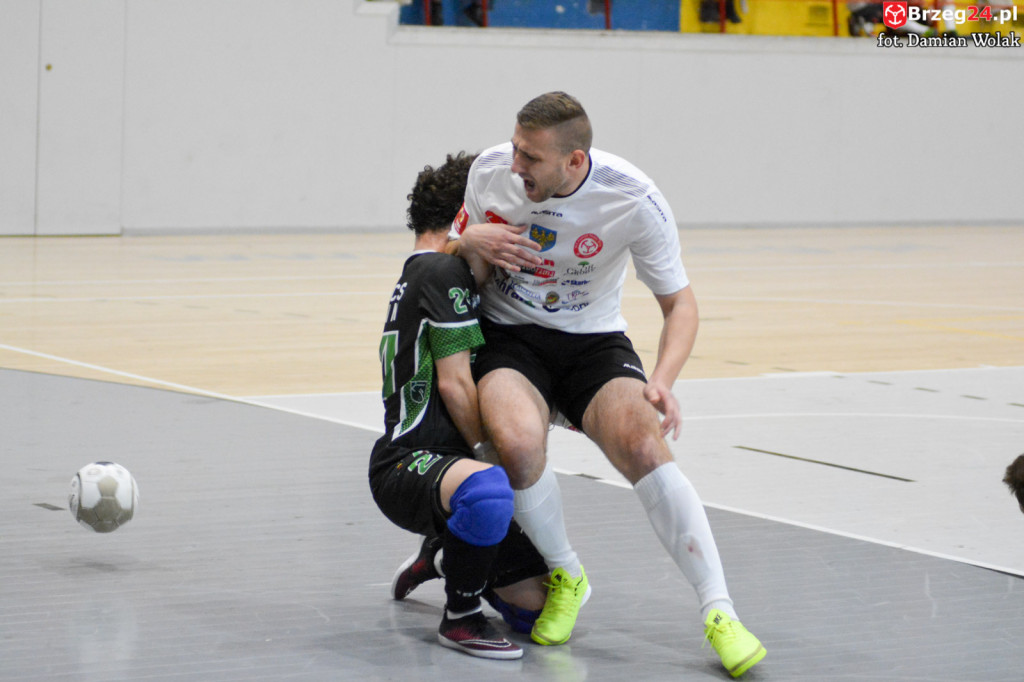 Gredar ponownie z wysoką wygraną. Brzeżanie liderem